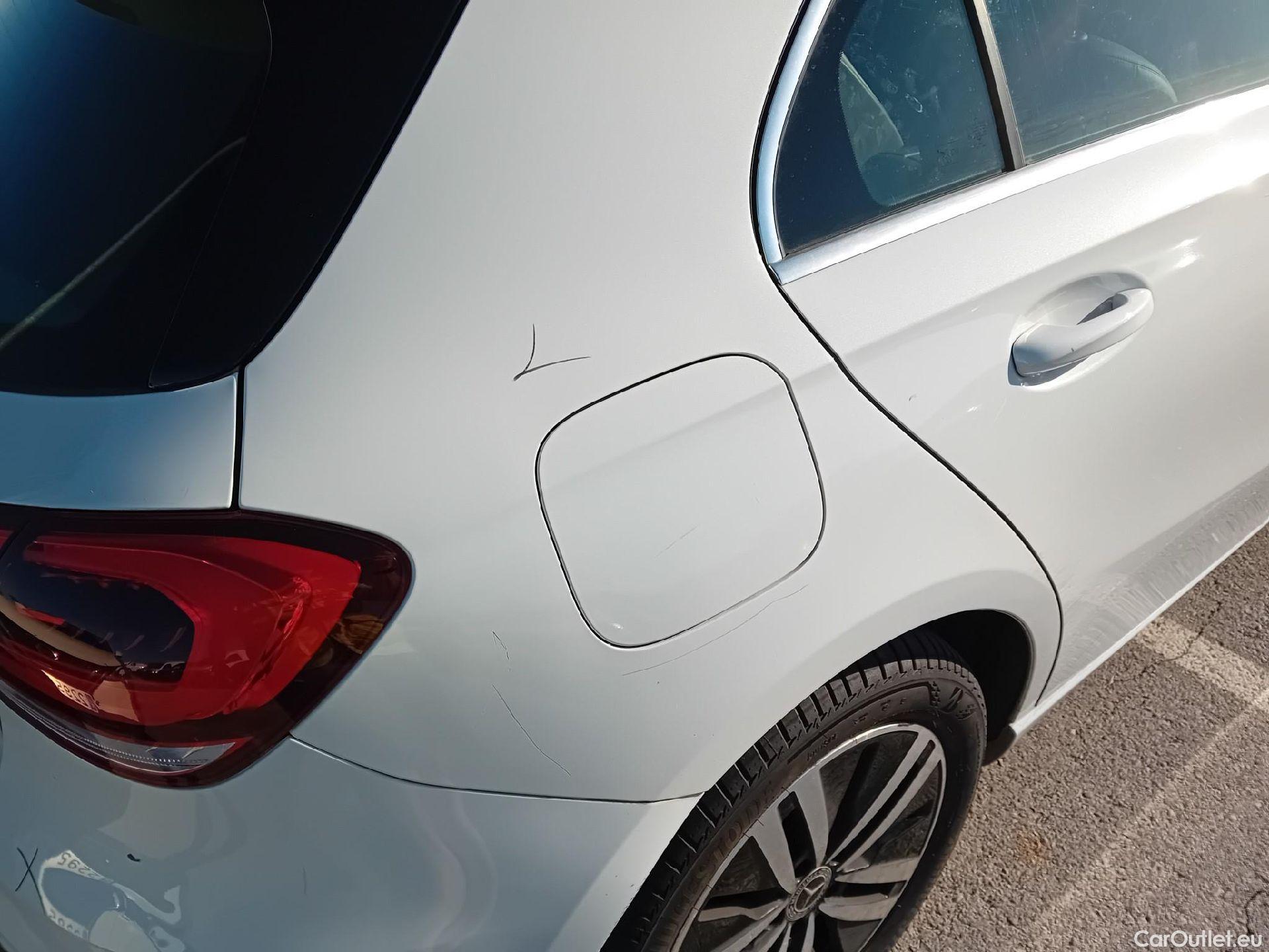  Mercedes  A-Klasse MERCEDES-BENZ Clase A / 2018 / 5P / berlina con portón A 250 e #22