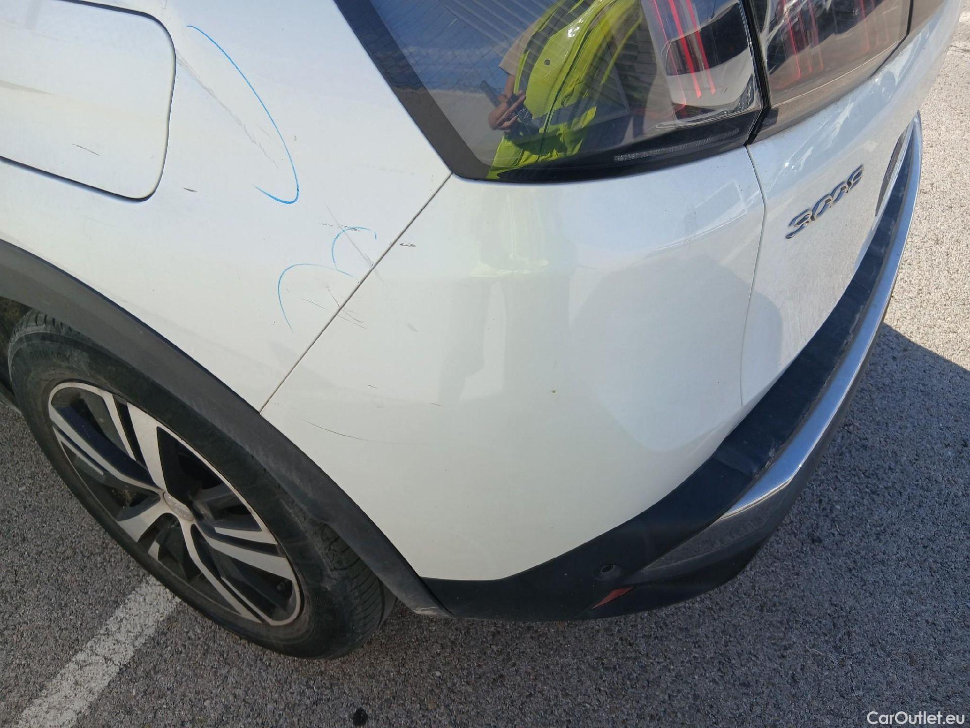  Peugeot  3008 PEUGEOT  Hybrid / 2020 / 5P / todoterreno 225 e-EAT8 GT #25