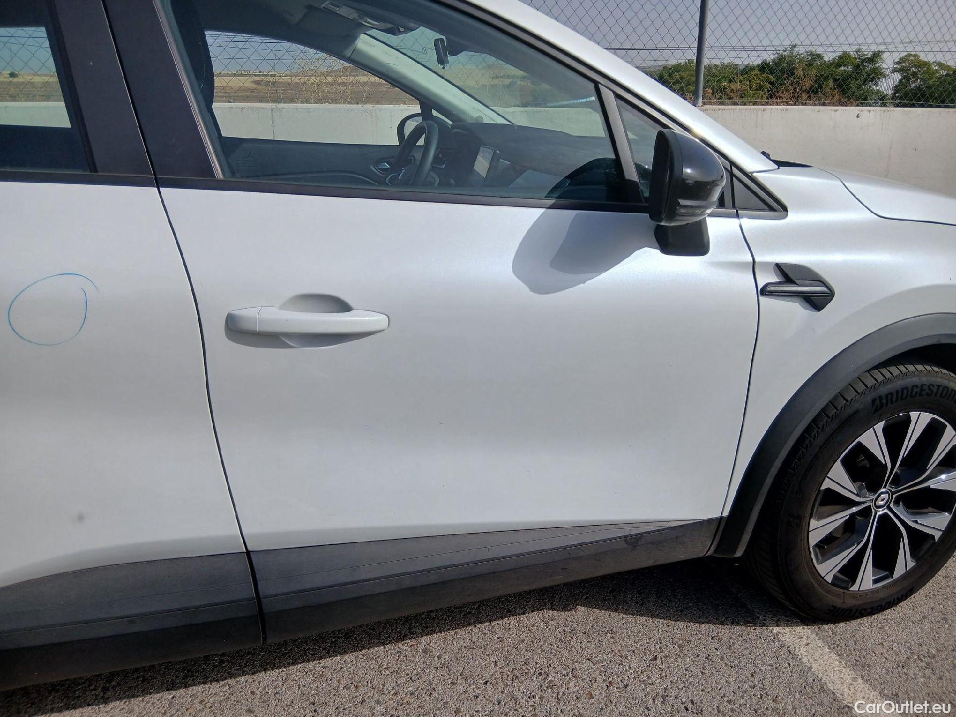  Renault  Captur RENAULT  / 2020 / 5P / todoterreno equilibre TCe 74 kW (100CV) GLP #35