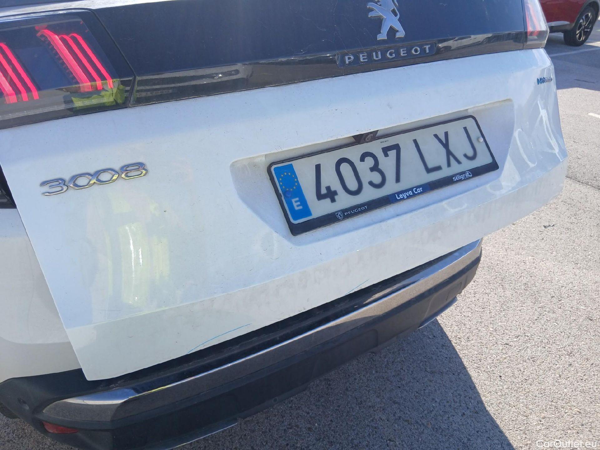  Peugeot  3008 PEUGEOT  Hybrid / 2020 / 5P / todoterreno 225 e-EAT8 GT #28