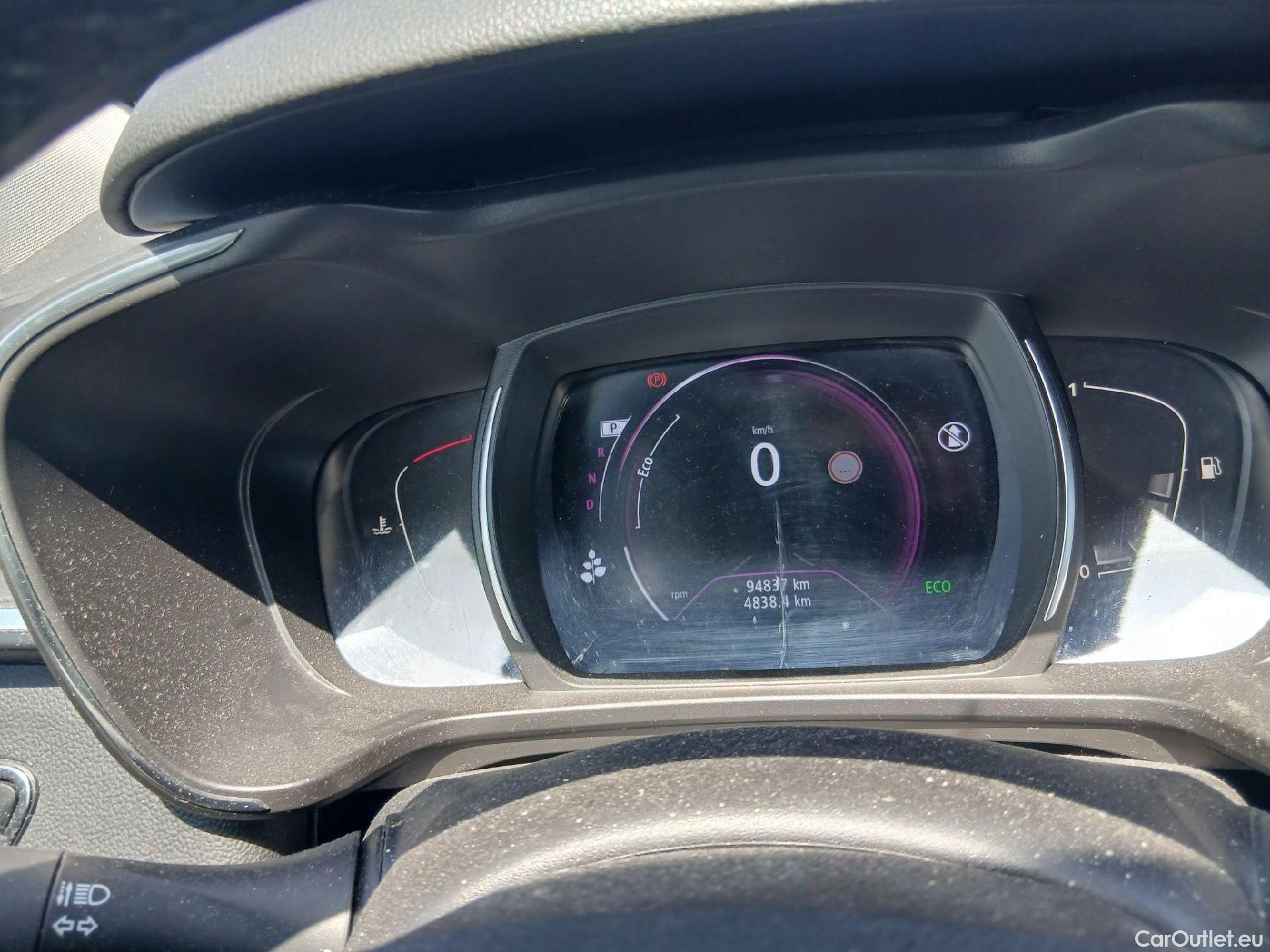 Renault  Kadjar RENAULT  / 2019 / 5P / crossover Zen GPF TCe 103kW (140CV) EDC (AC) #2