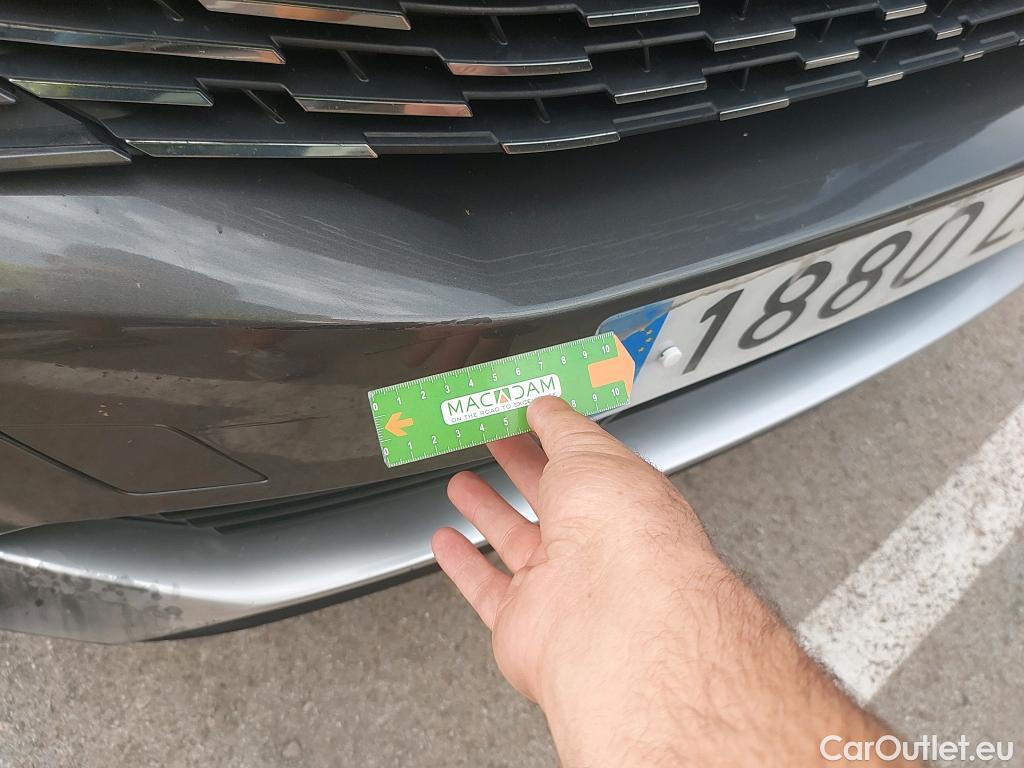  Peugeot  3008 PEUGEOT  / 2020 / 5P / todoterreno 1.5 BlueHDi 96kW S&S Allure Pack EAT8 #24