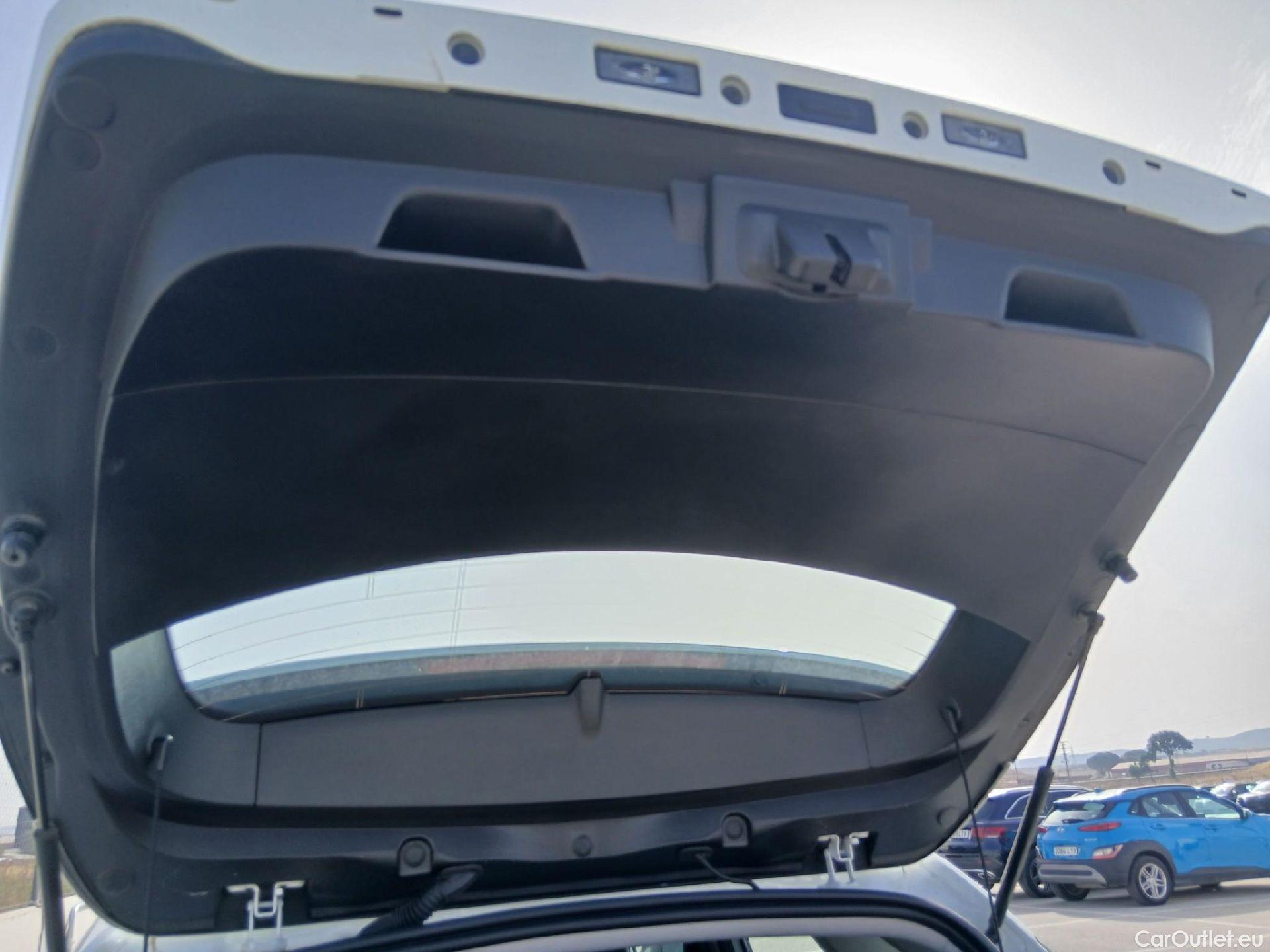  Renault  Captur RENAULT  / 2020 / 5P / todoterreno equilibre TCe 74 kW (100CV) GLP #24
