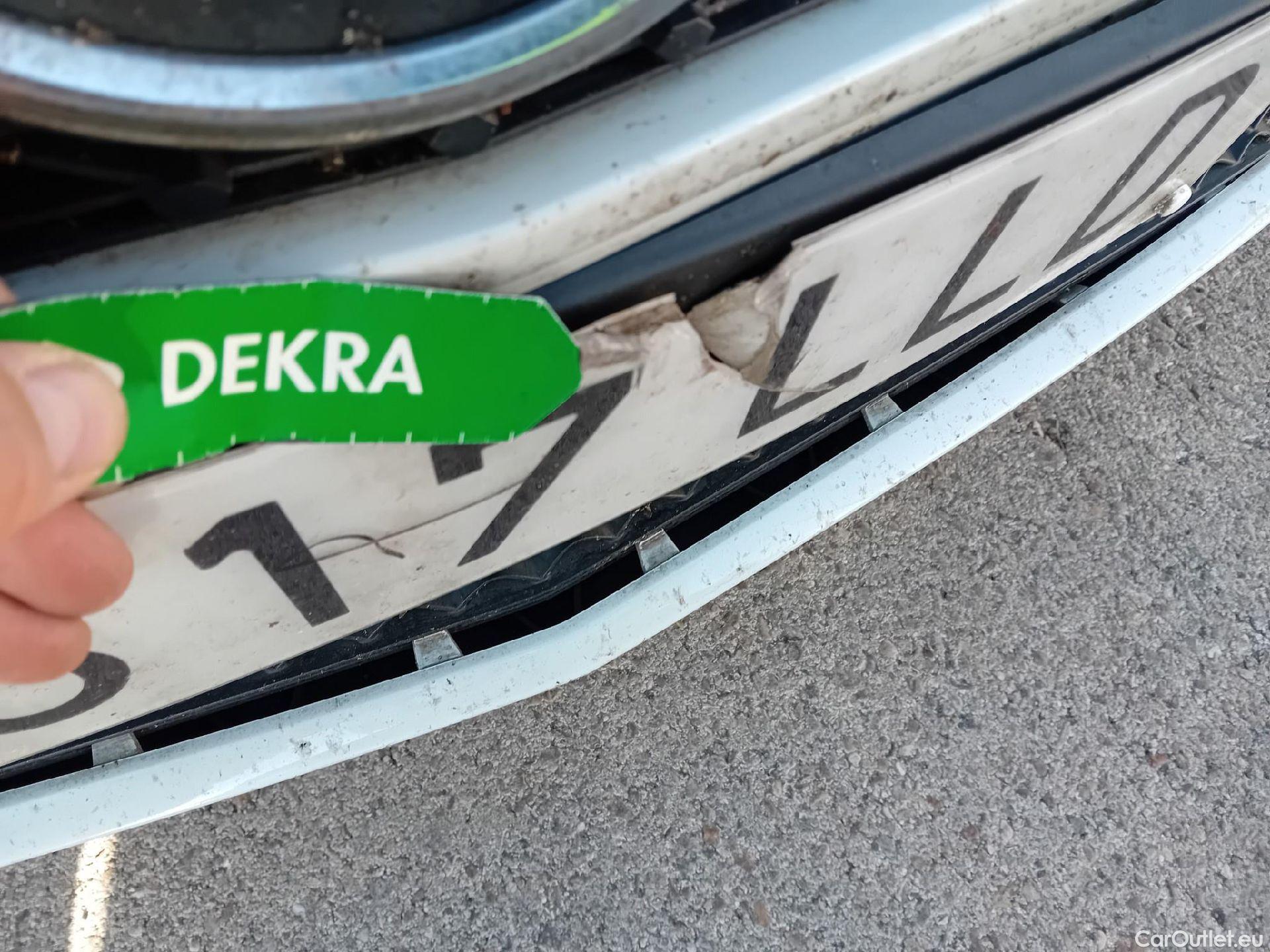  Mercedes  A-Klasse MERCEDES-BENZ Clase A / 2018 / 5P / berlina con portón A 250 e #10