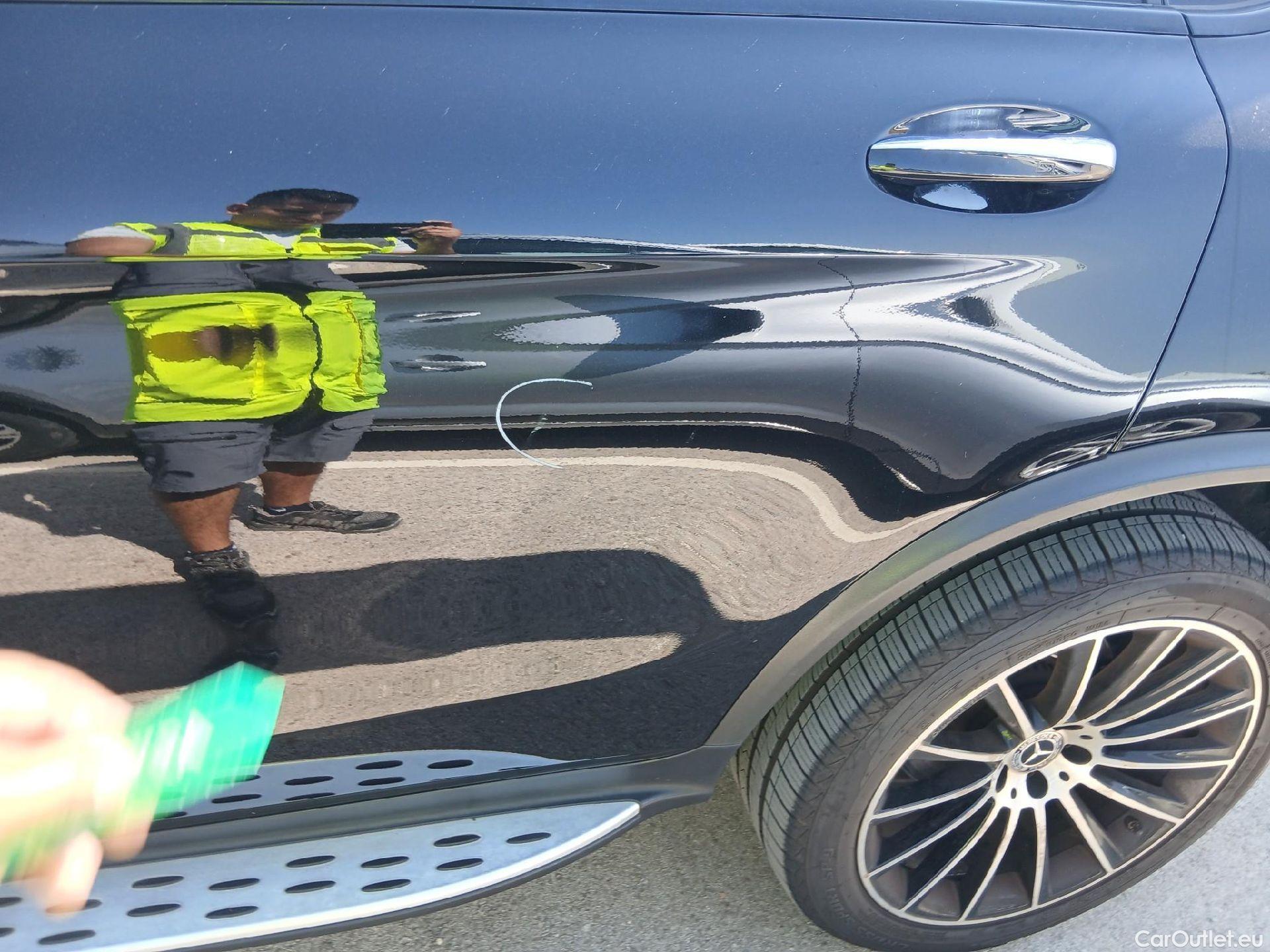  Mercedes  G-Klasee MERCEDES-BENZ GLC Coupé / 2019 / 5P / coupé GLC 300 de 4MATIC #25
