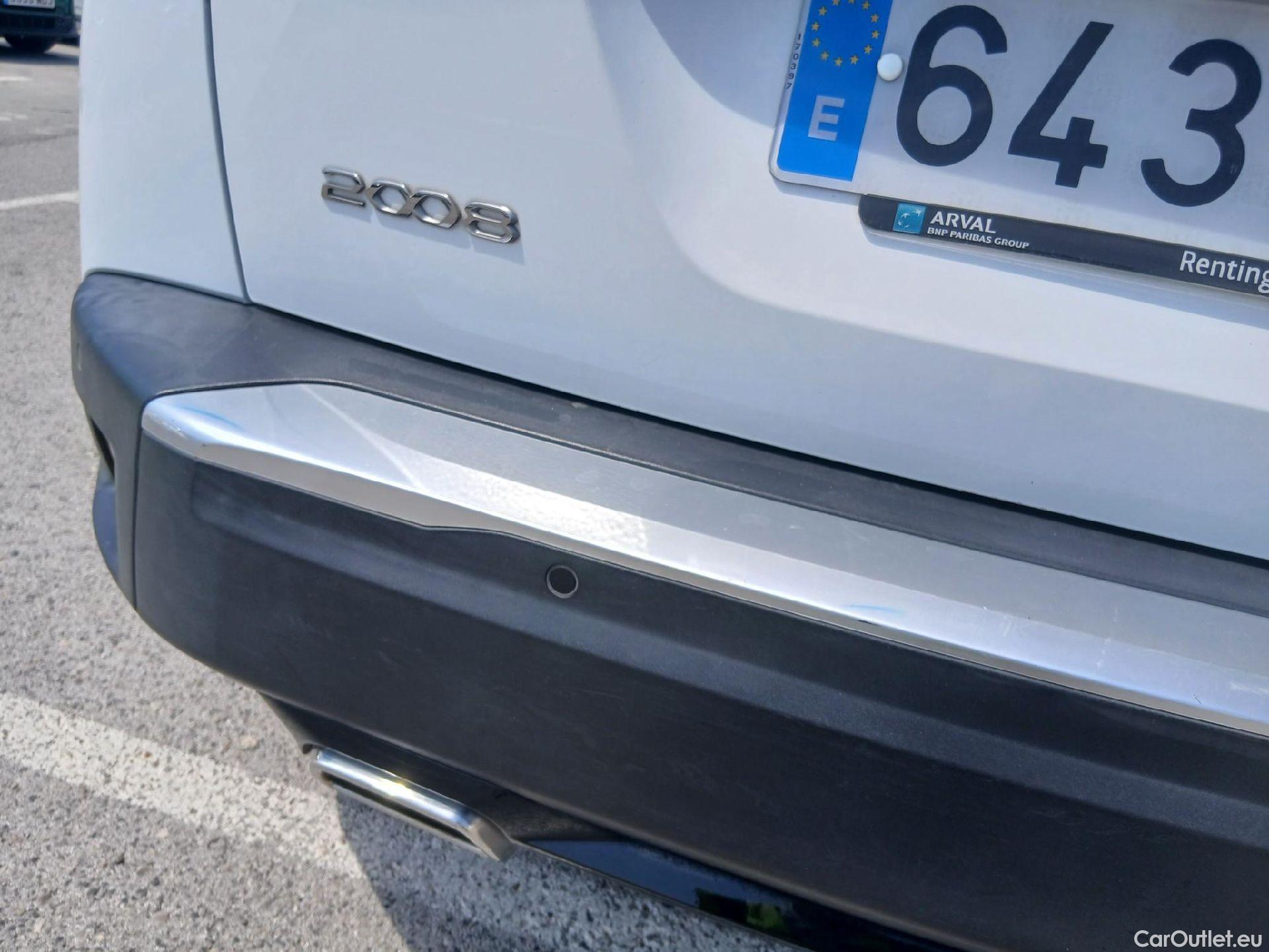  Peugeot  2008  Allure Pack 1.2 PureTech 130CV AT8 E6d #18