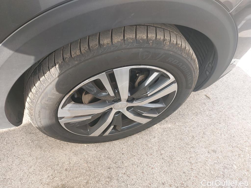  Peugeot  3008 PEUGEOT  / 2020 / 5P / todoterreno 1.5 BlueHDi 96kW S&S Allure Pack EAT8 #3