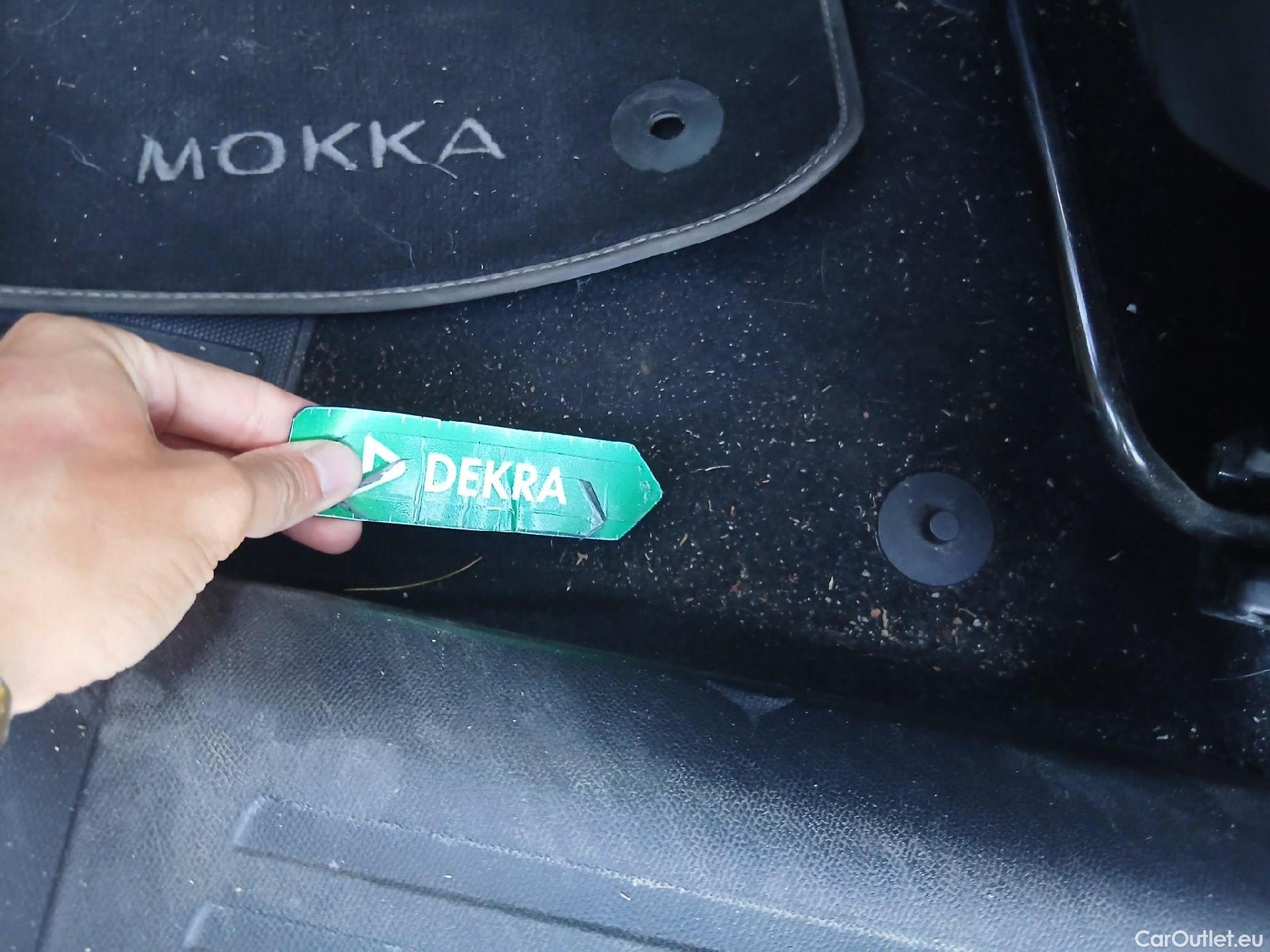  Peugeot  2008 PEUGEOT  / 2019 / 5P / todoterreno Allure Pack Puretech 130 S&S EAT8 (AC) #16