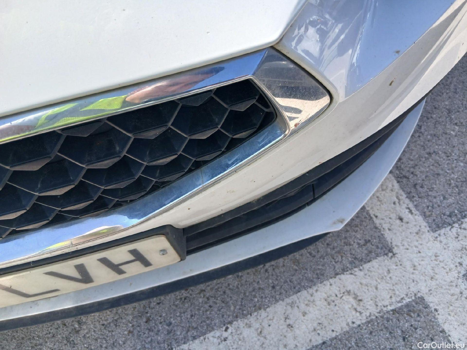  Seat  Leon SEAT Nuevo León / 2020 / 5P / berlina con portón 2.0 TDI 85kW S&S Style Go (AC2) #17