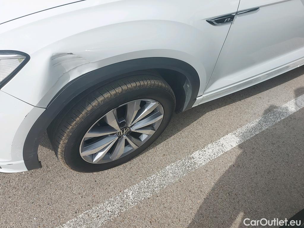  Volkswagen  T-ROC VOLKSWAGEN  / 2017 / 5P / todoterreno Advance R-Line 1.5 TSI 110kW (150CV) DSG #26