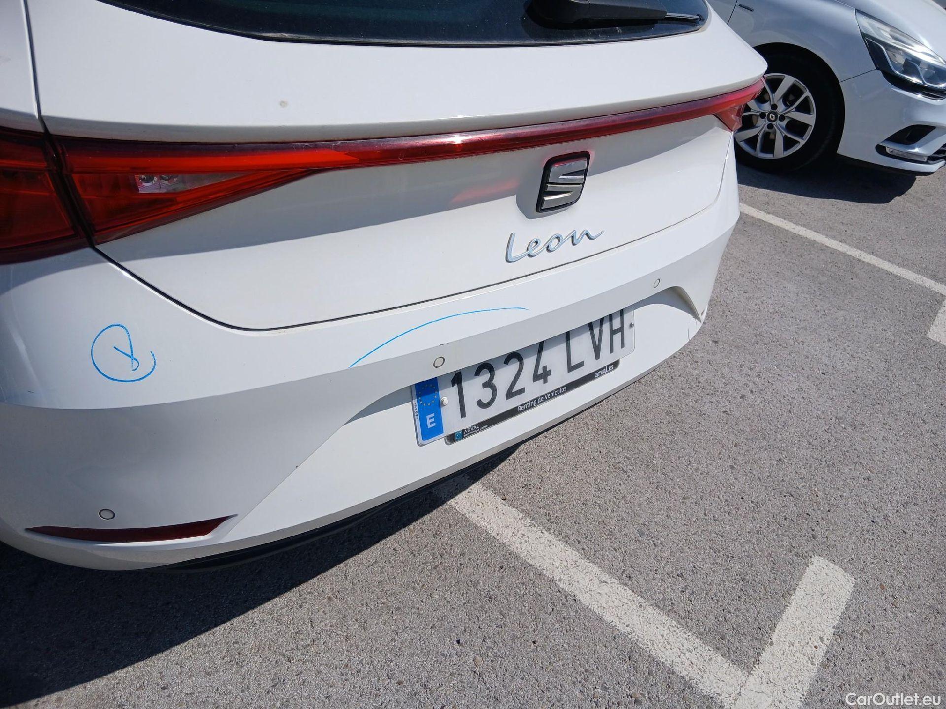  Seat  Leon SEAT Nuevo León / 2020 / 5P / berlina con portón 2.0 TDI 85kW S&S Style Go (AC2) #28