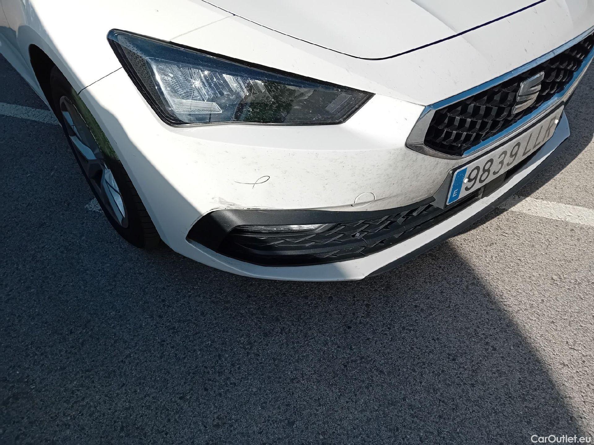  Seat  Leon SEAT Nuevo León / 2020 / 5P / familiar SP 1.5 TSI 96kW S&S Style Go(SP) #1