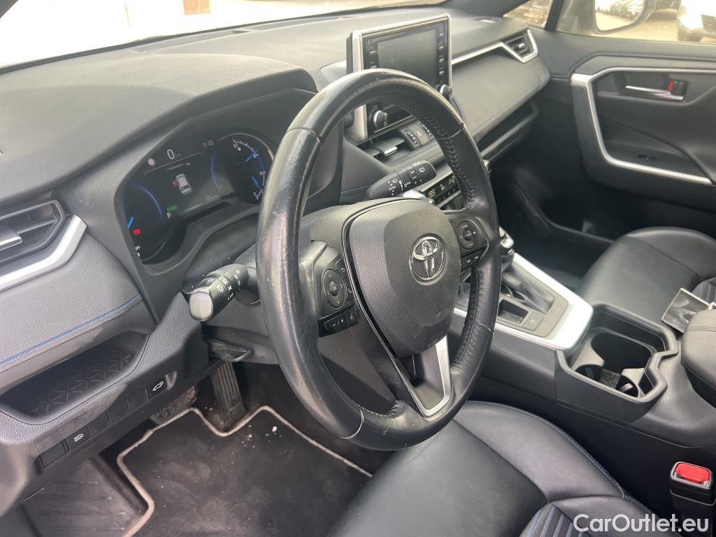 Toyota  RAV4 TOYOTA  / 2018 / 5P / todoterreno 2.5l 220H Style #22