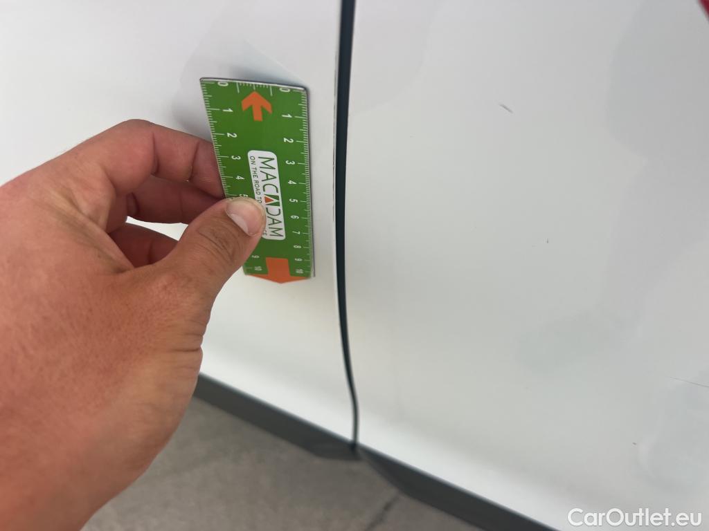  Peugeot  2008 PEUGEOT  / 2019 / 5P / todoterreno Active BlueHDI 81kW (110CV) #11