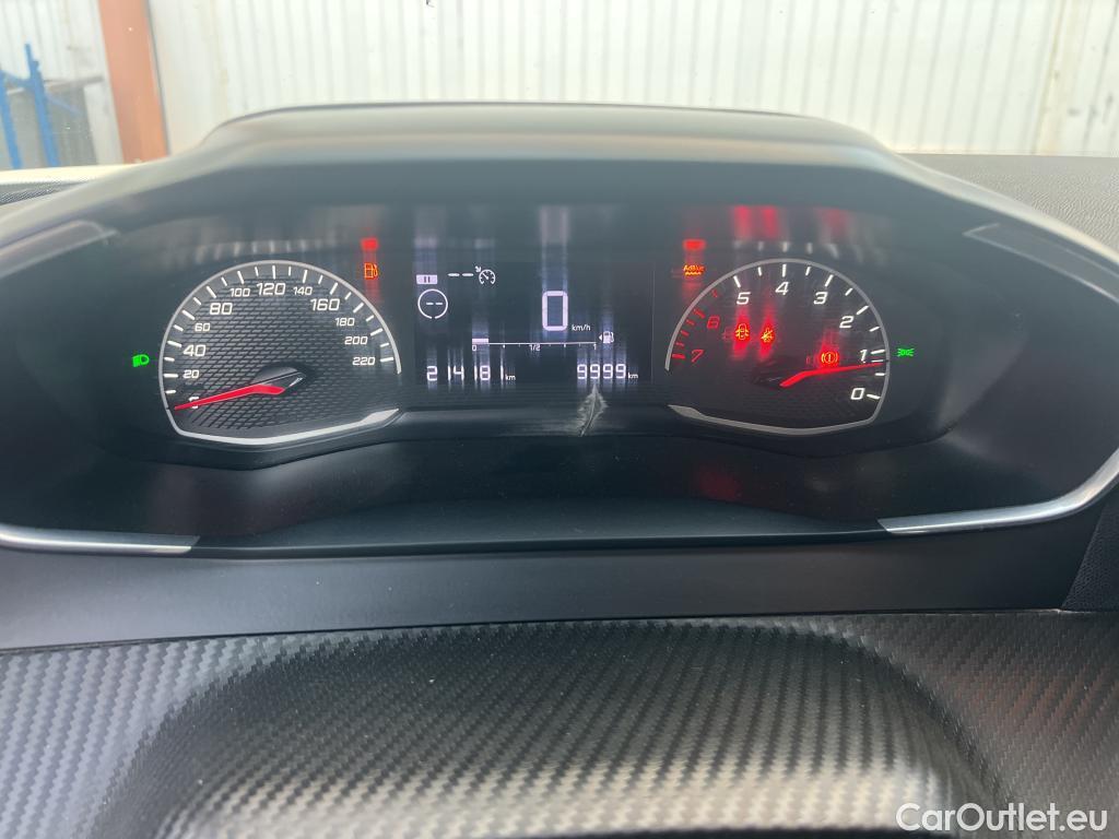  Peugeot  2008 PEUGEOT  / 2019 / 5P / todoterreno Active BlueHDI 81kW (110CV) #32