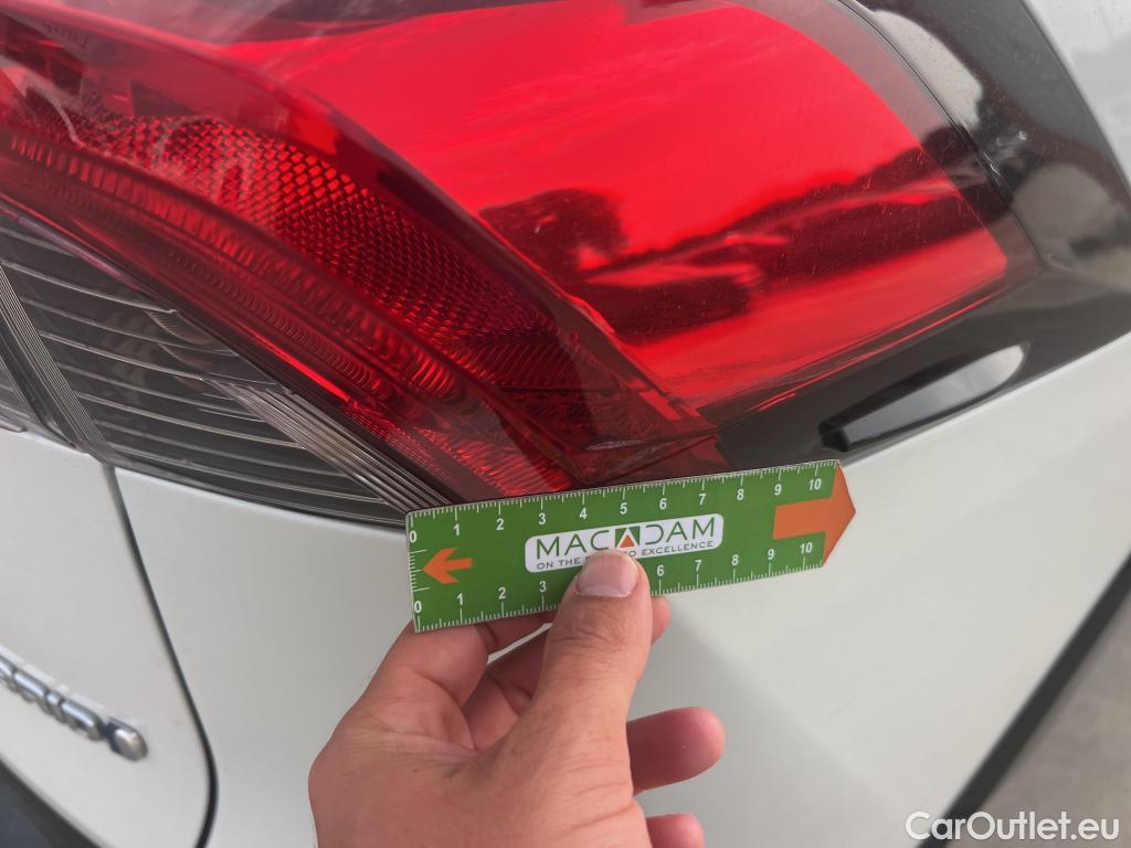  Toyota  RAV4 TOYOTA  / 2018 / 5P / todoterreno 2.5l 220H Style #35