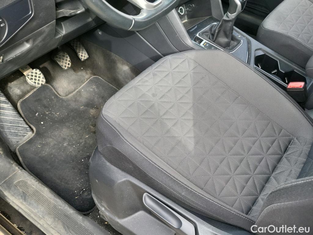  Volkswagen  Tiguan VOLKSWAGEN  / 2020 / 5P / todoterreno Life 2.0 TDI 90kW (122CV) #34
