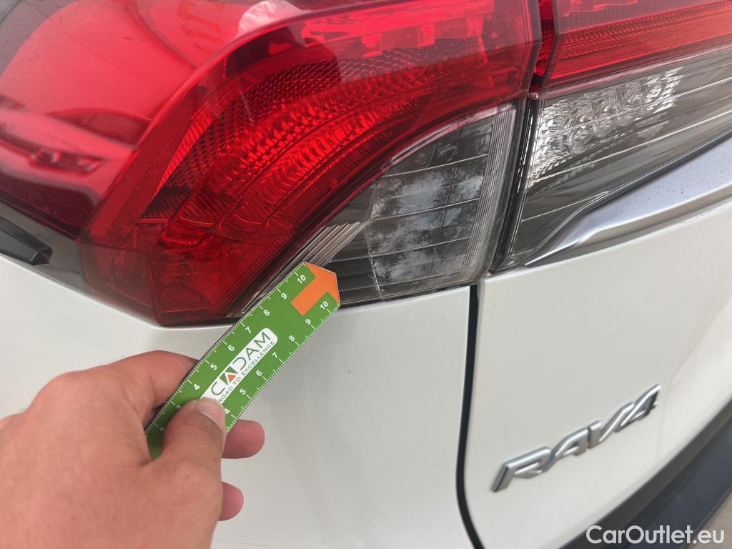  Toyota  RAV4 TOYOTA  / 2018 / 5P / todoterreno 2.5l 220H Style #2