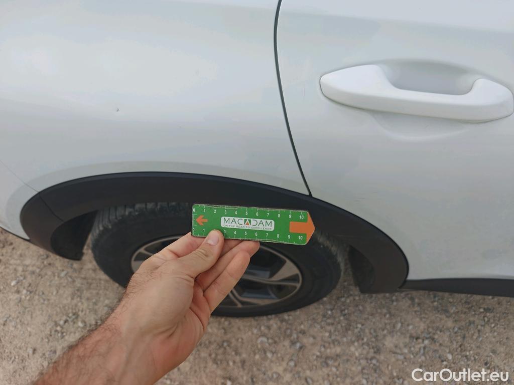  KIA  XCeed KIA  / 2019 / 5P / todoterreno 1.0 T-GDi Drive 88kW (120CV) #23