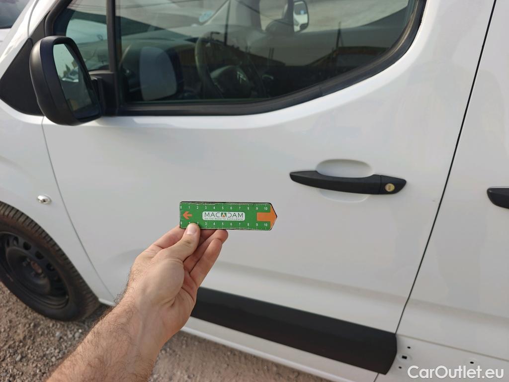  Citroen  Berlingo CITROEN  / 2018 / 4P / combi Talla M BlueHDi 100 S&S LIVE PACK BUSINE #21
