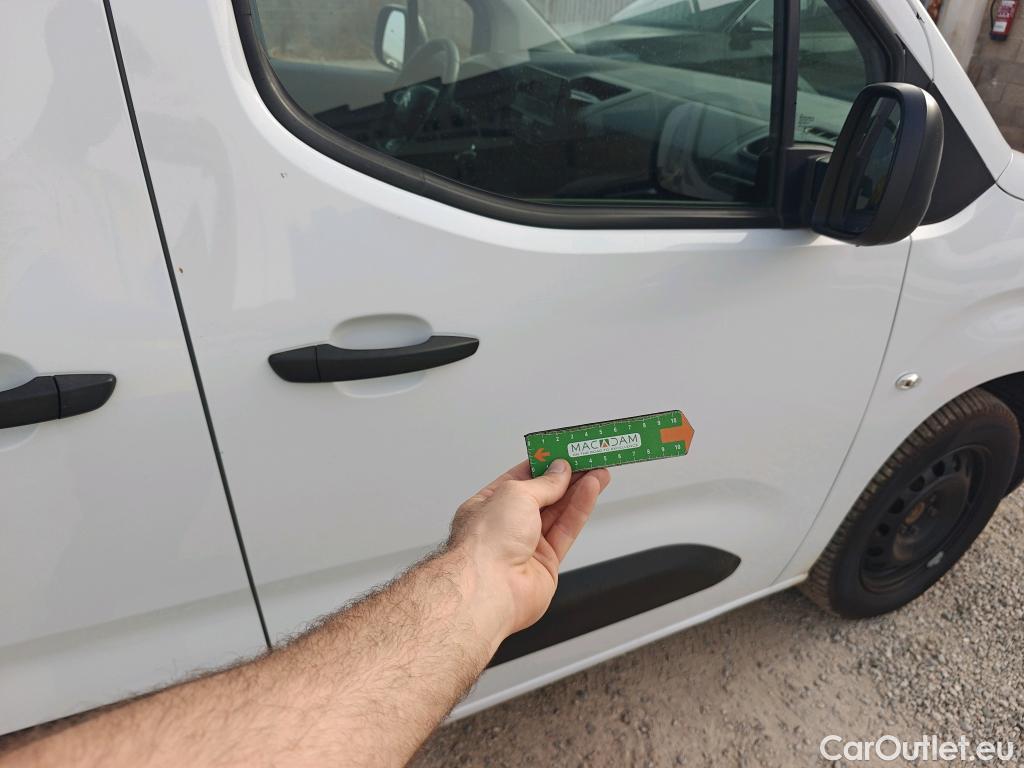  Citroen  Berlingo CITROEN  / 2018 / 4P / combi Talla M BlueHDi 100 S&S LIVE PACK BUSINE #18