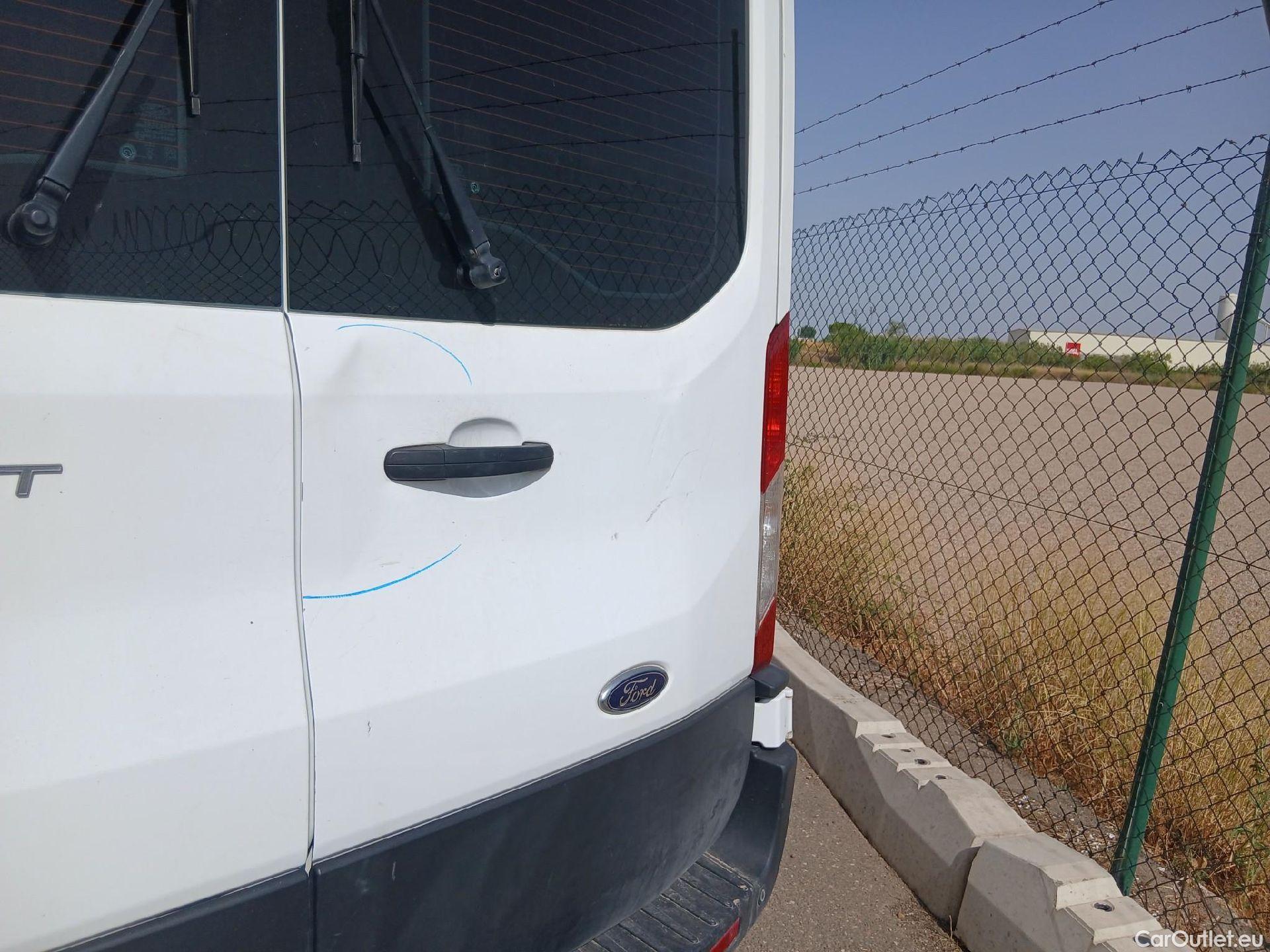  Ford  Transit FORD  / 2013 / 4P / combi 350 96kW L3H2 Mixta Trend Delantera #15
