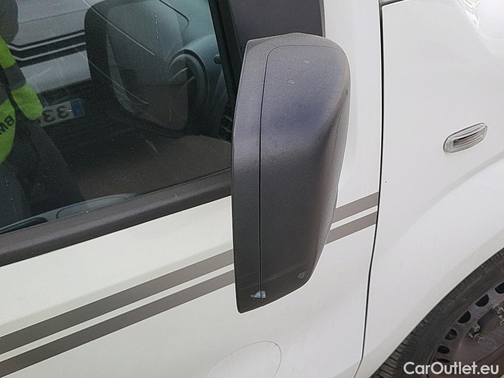  Fiat  Fiorino FIAT  / 2016 / 3P / furgón derivado de turismo Cargo Base 1.3 Mjet 59kW (80CV) E6 #25