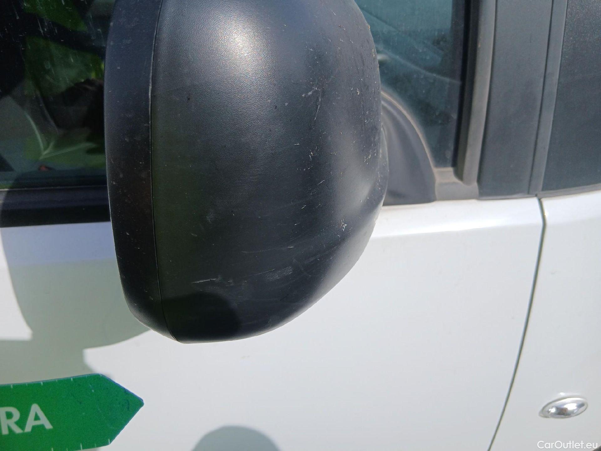  Citroen  Berlingo CITROEN  / 2018 / 3P / furgón derivado de turismo Talla M BlueHDi 100 CONTROL (AC2) #24