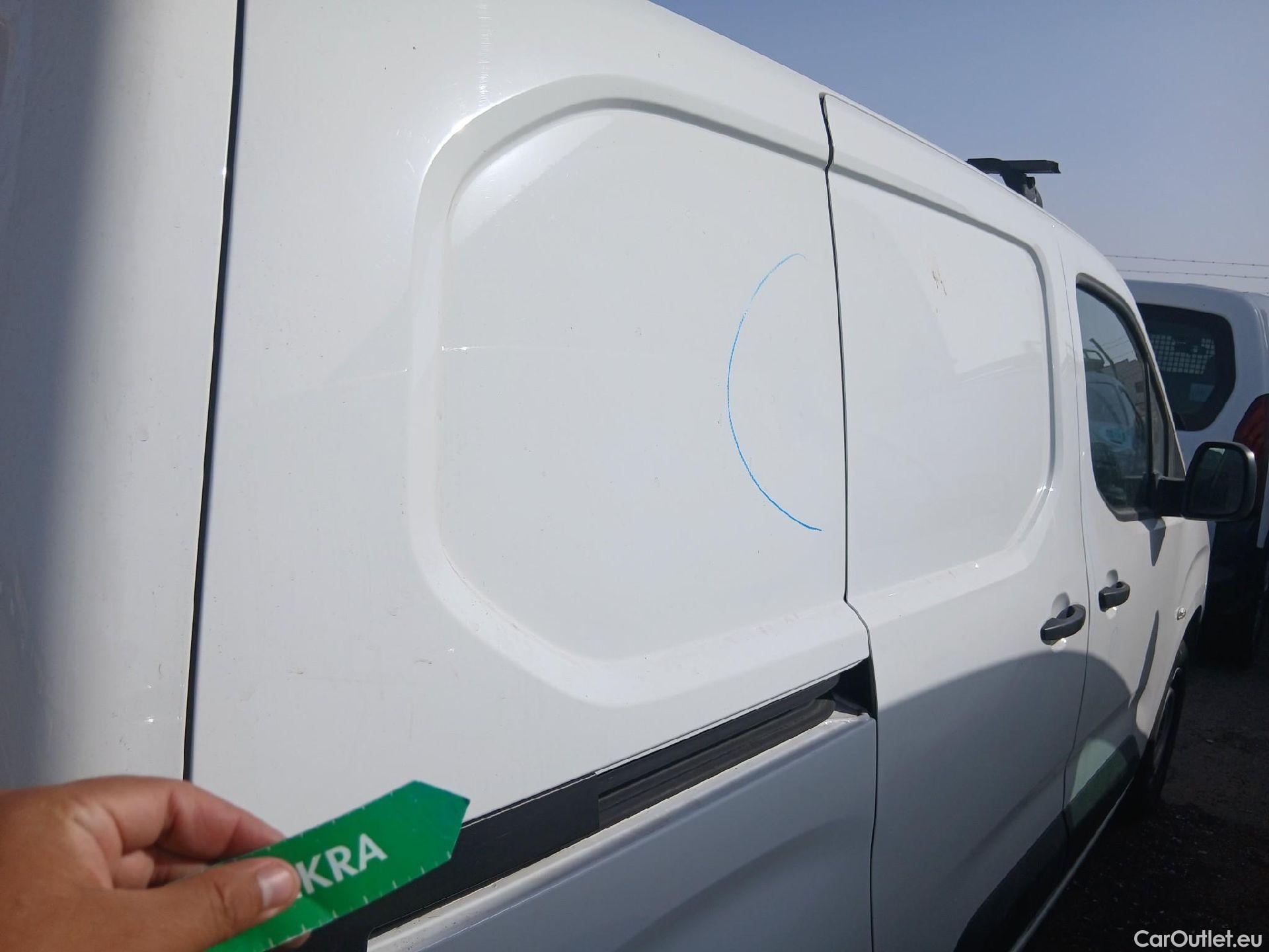  Citroen  Berlingo CITROEN  / 2018 / 3P / furgón derivado de turismo Talla M BlueHDi 100 CONTROL (AC2) #25