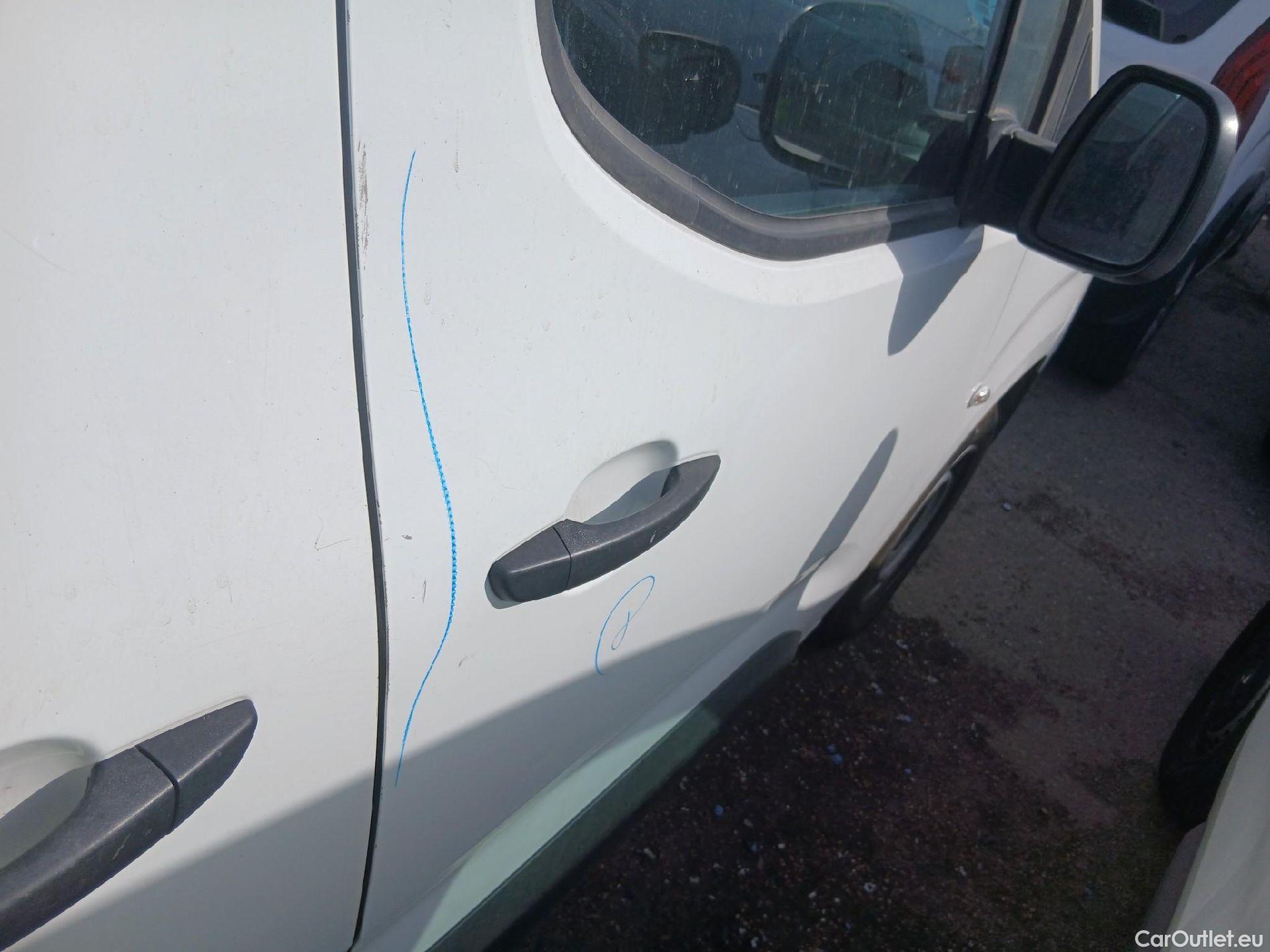  Citroen  Berlingo CITROEN  / 2018 / 3P / furgón derivado de turismo Talla M BlueHDi 100 CONTROL (AC2) #21