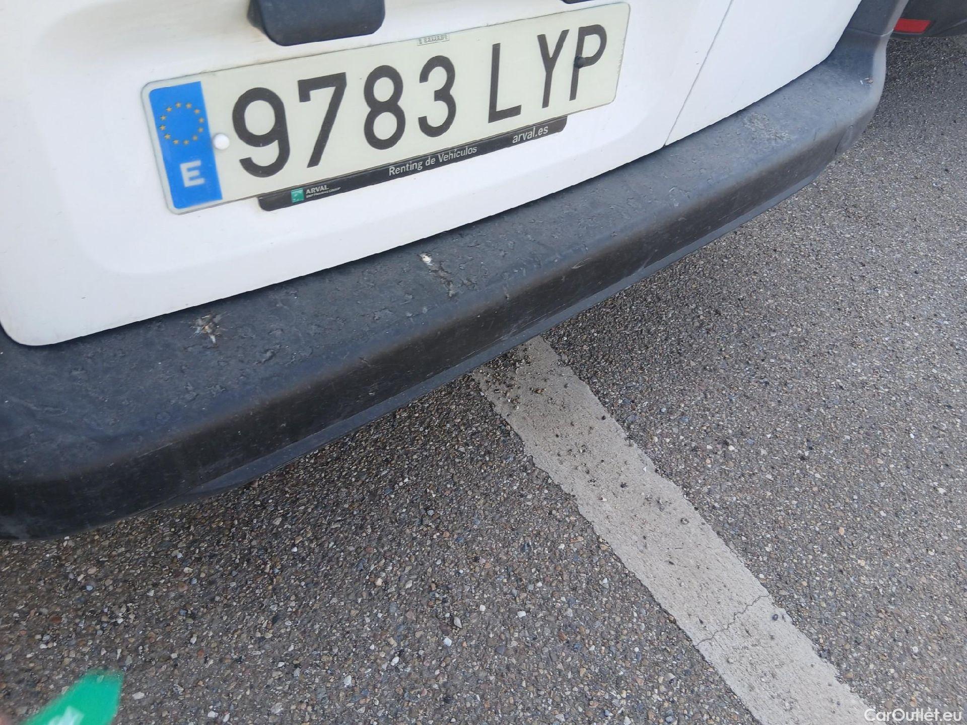  Citroen  Berlingo CITROEN  / 2018 / 3P / furgón derivado de turismo Talla M BlueHDi 100 CONTROL (AC2) #18