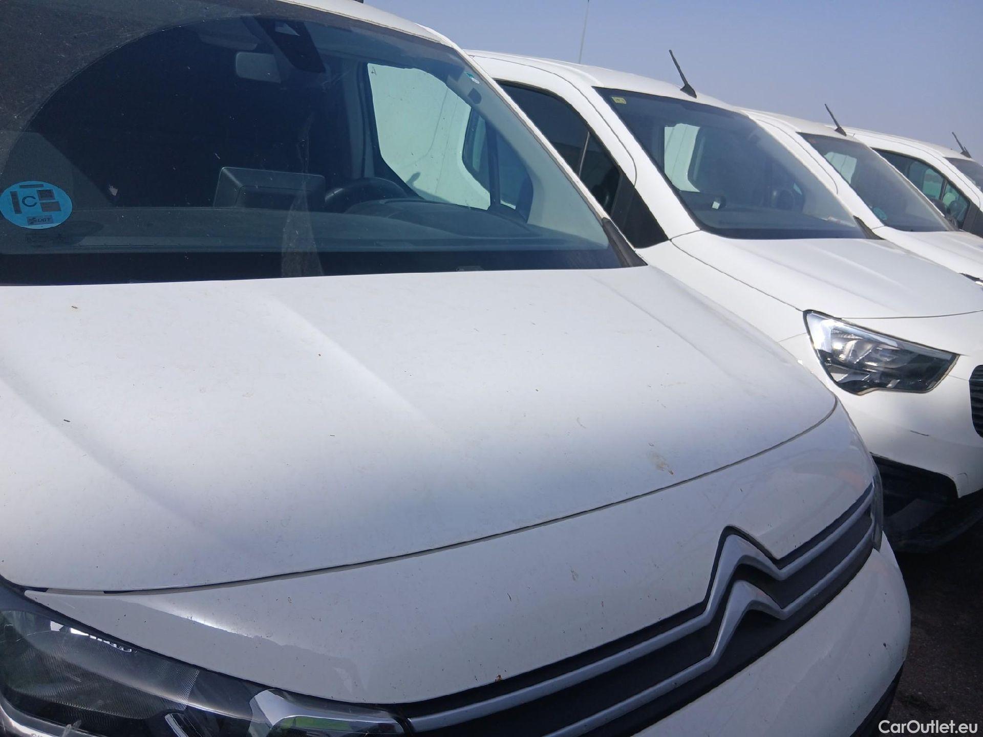  Citroen  Berlingo CITROEN  / 2018 / 3P / furgón derivado de turismo Talla M BlueHDi 100 CONTROL (AC2) #11