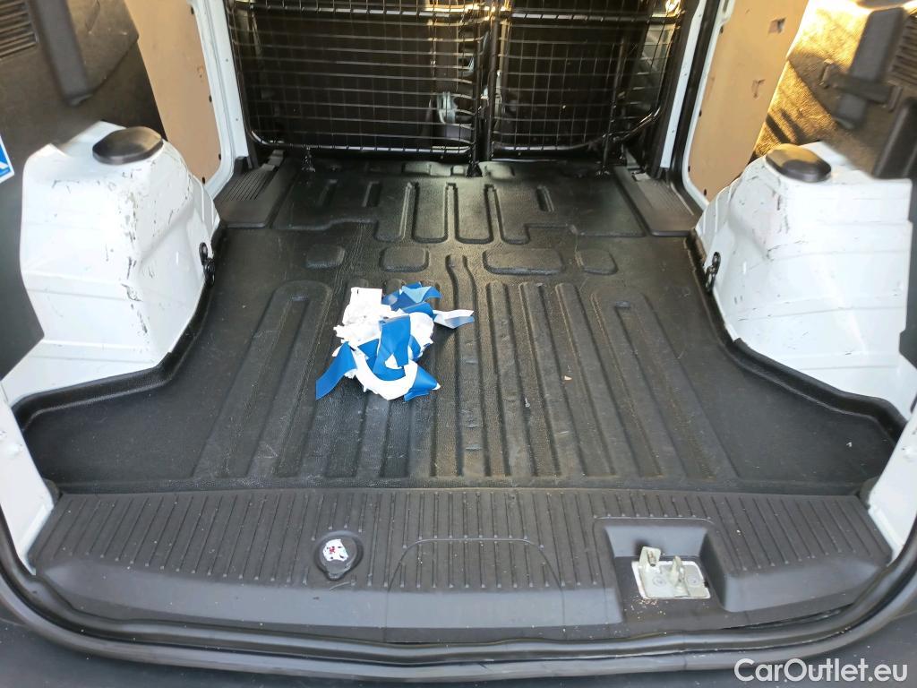  Ford  Transit FORD  Courier/2014/4P/furgón der.turis Van 1.5 TDCi 75kW Trend #47
