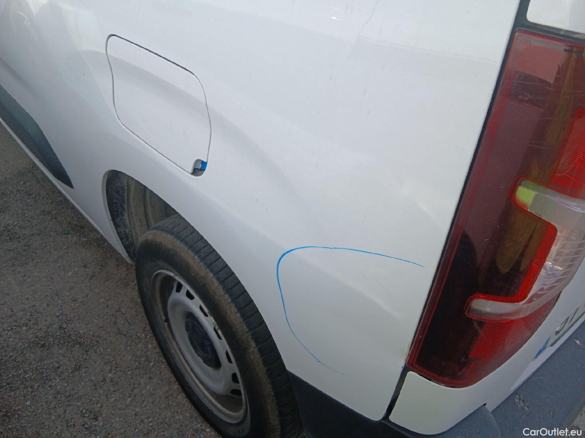  Citroen  Berlingo CITROEN  / 2018 / 3P / furgón derivado de turismo Talla M BlueHDi 100 CONTROL (AC2) #15