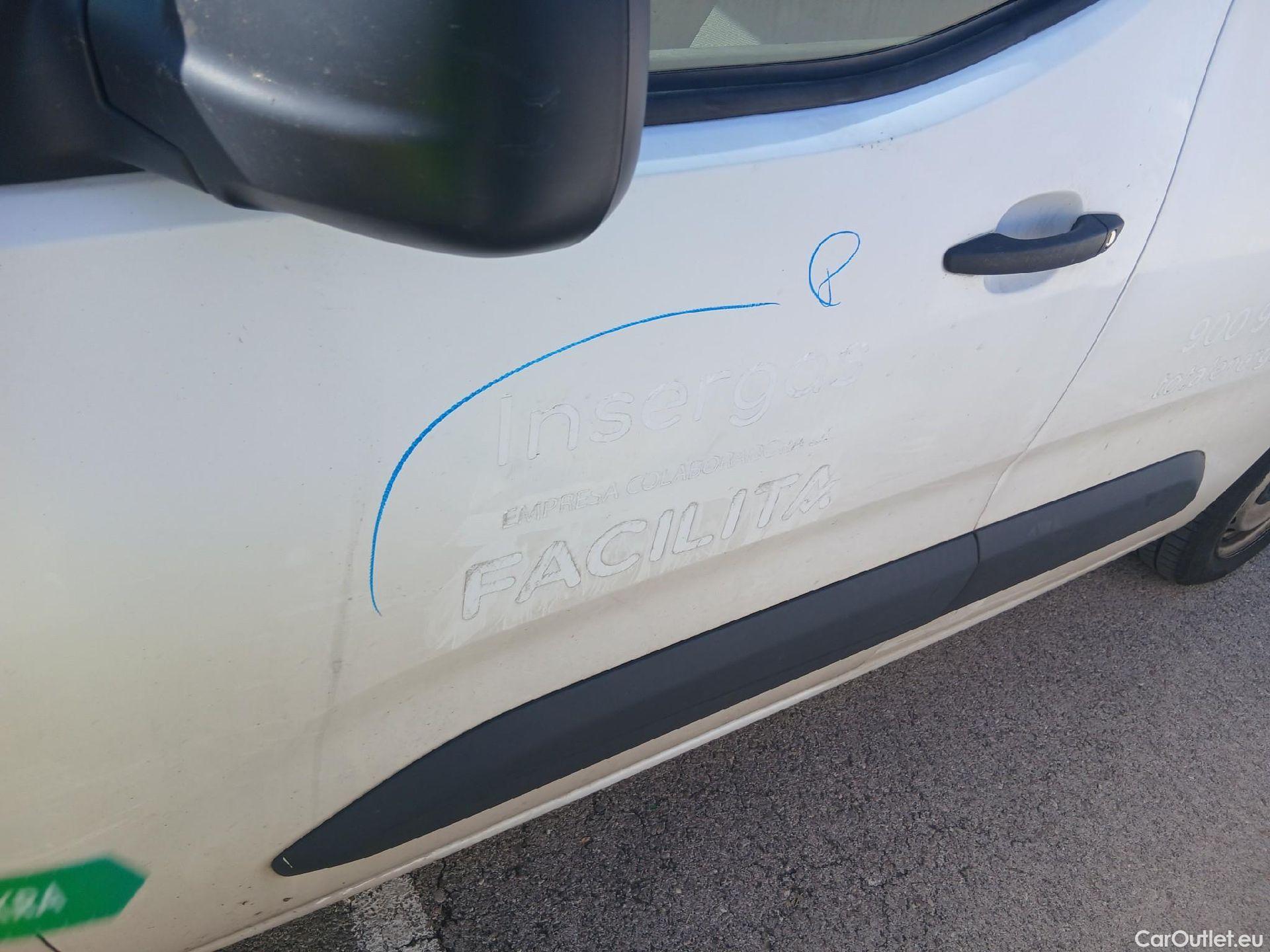  Peugeot  Partner PEUGEOT  / 2018 / 3P / furgón derivado de turismo Pro Standard 600kg BlueHDi 73kW (AC) #20