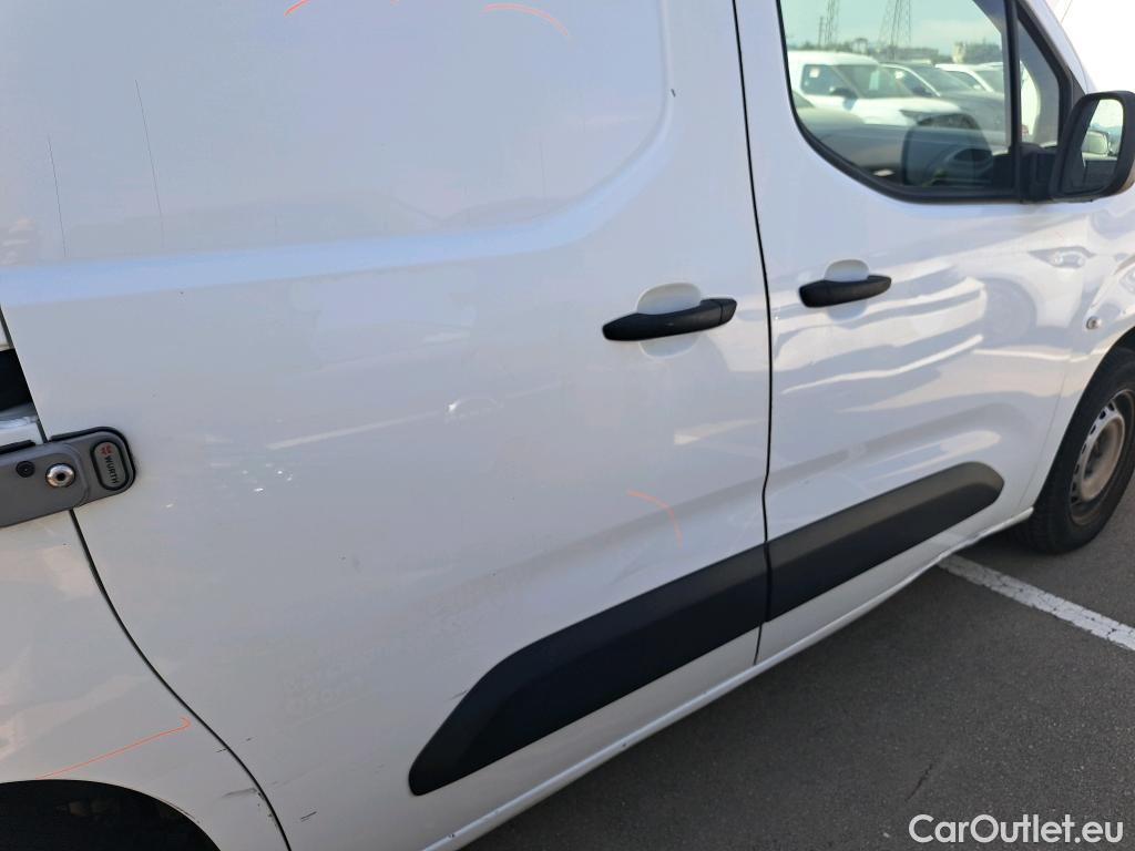  Peugeot  Partner PEUGEOT  / 2018 / 3P / furgón derivado de turismo Pro Standard 600kg BlueHDi 73kW (AC) #50