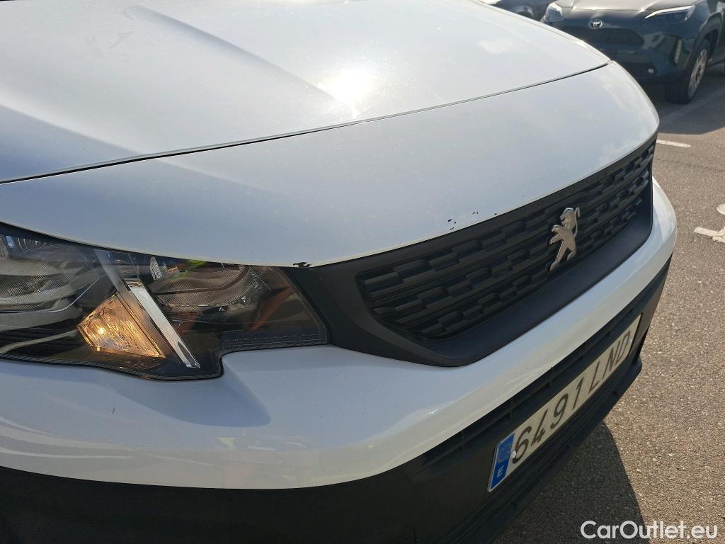  Peugeot  Partner PEUGEOT  / 2018 / 3P / furgón derivado de turismo Pro Standard 600kg BlueHDi 73kW (AC) #66