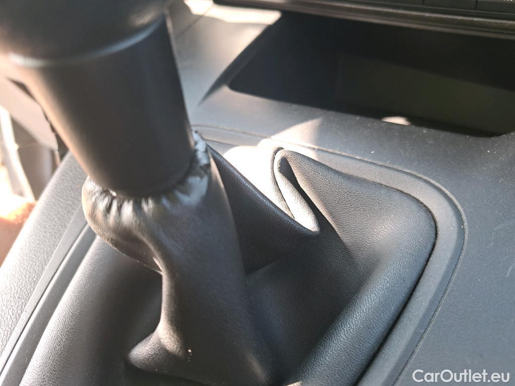  Peugeot  Partner PEUGEOT  / 2018 / 3P / furgón derivado de turismo Pro Standard 600kg BlueHDi 73kW (AC) #78