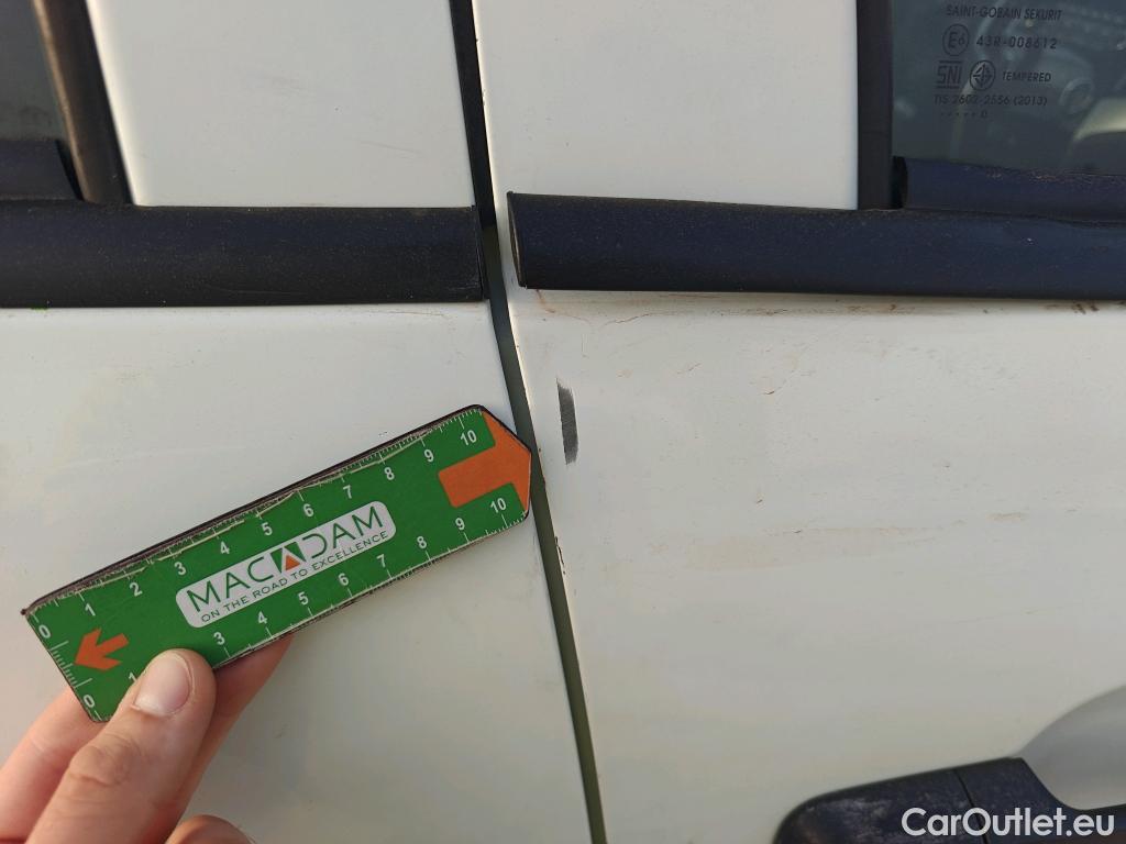  Mitsubishi  L200 MITSUBISHI  / 2019 / 4P / pickup doble cabina D/C 220 DI-D M-Pro #38