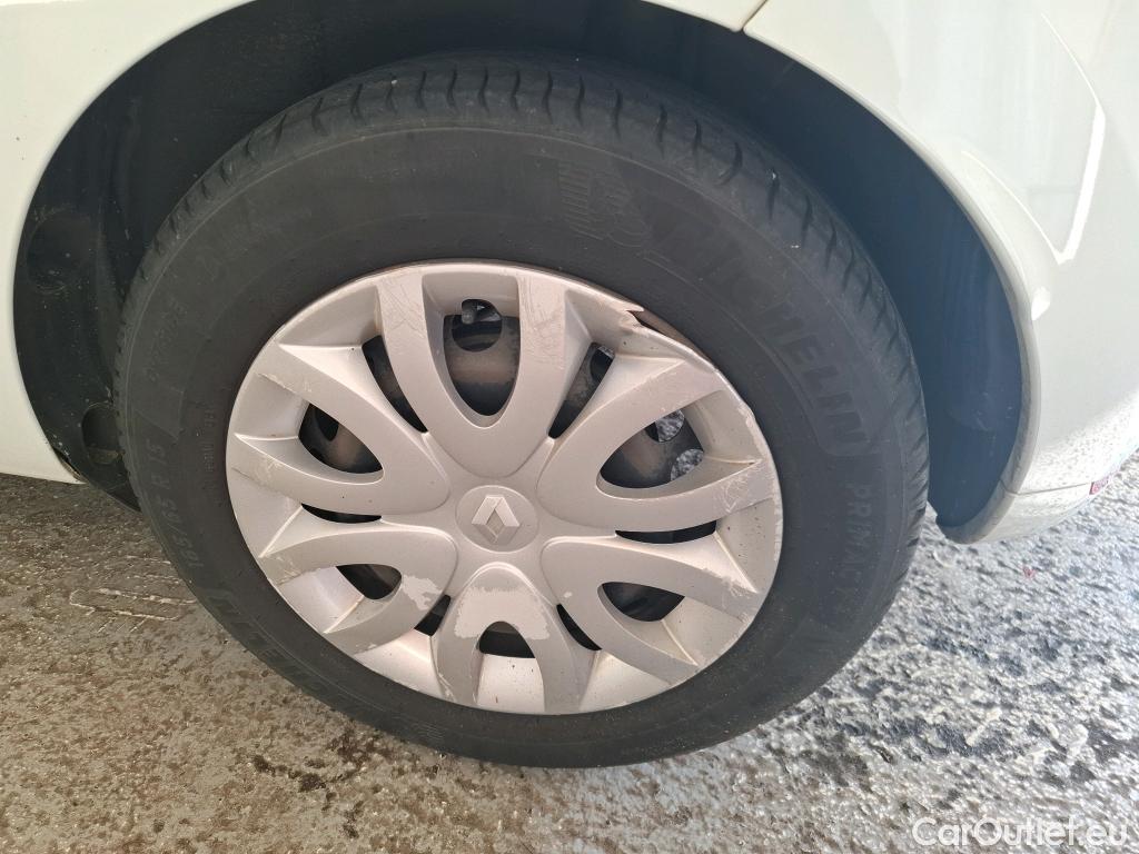  Renault  Clio  IV Air MediaNav 1.5 dCi 75CV BVM5 E6 #43