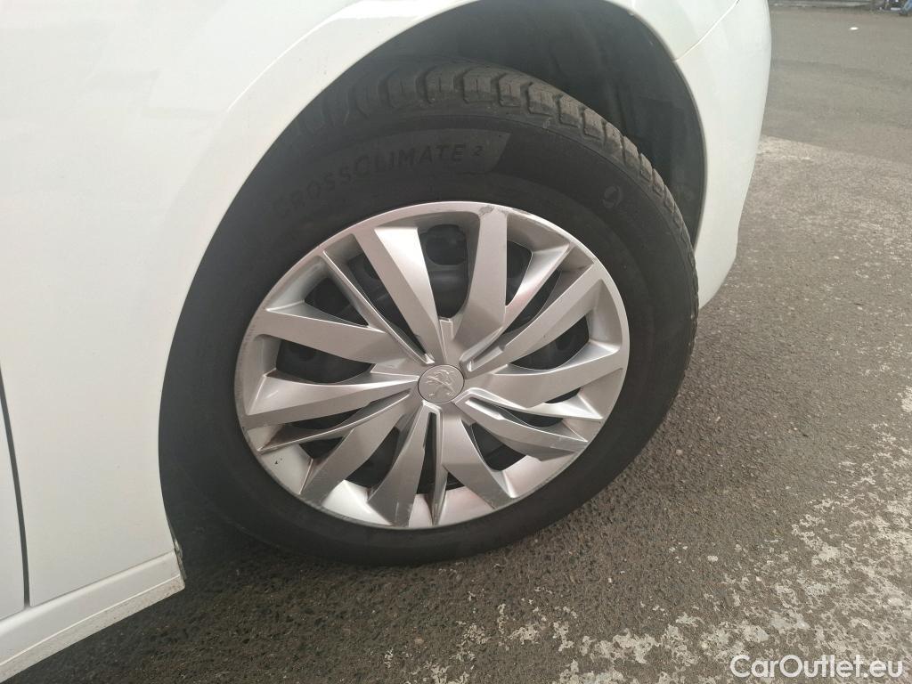  Peugeot  208  Premium 1.5 HDi 100CV BVM6 E6d #28