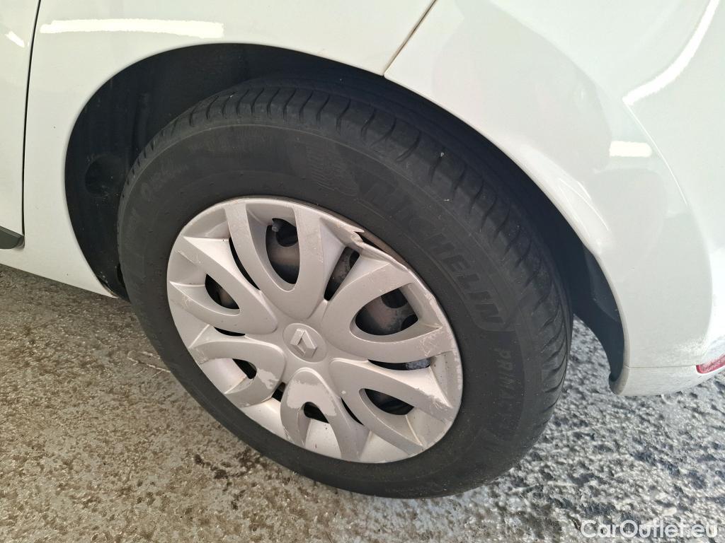  Renault  Clio  IV Air MediaNav 1.5 dCi 75CV BVM5 E6 #42