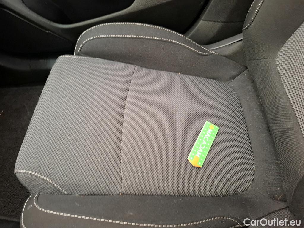  Renault  Megane  IV Berline 5pt. Société Air Nav 1.5 dCi 90CV BVM6 E6 #27