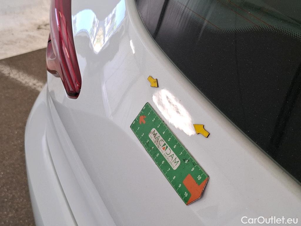  Renault  Clio  V Société Air Nav 1.5 dCi 85CV BVM6 E6dT #32