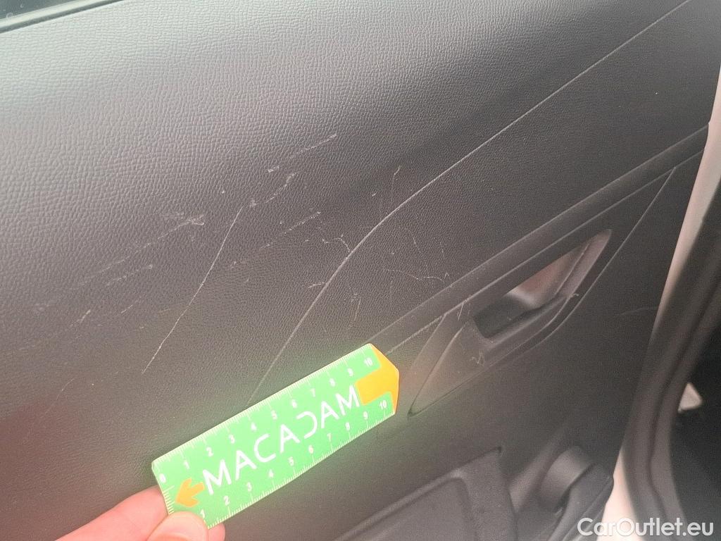  Peugeot  208  Premium 1.5 HDi 100CV BVM6 E6d #3