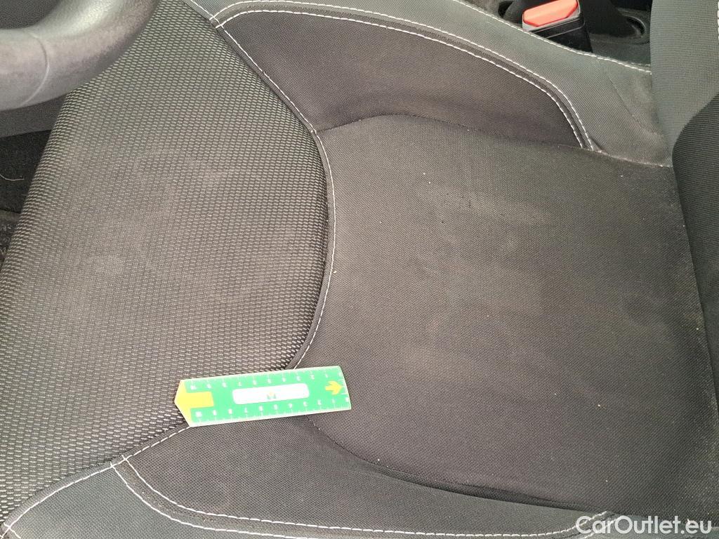  Renault  Clio  IV Air MediaNav 1.5 dCi 75CV BVM5 E6 #38