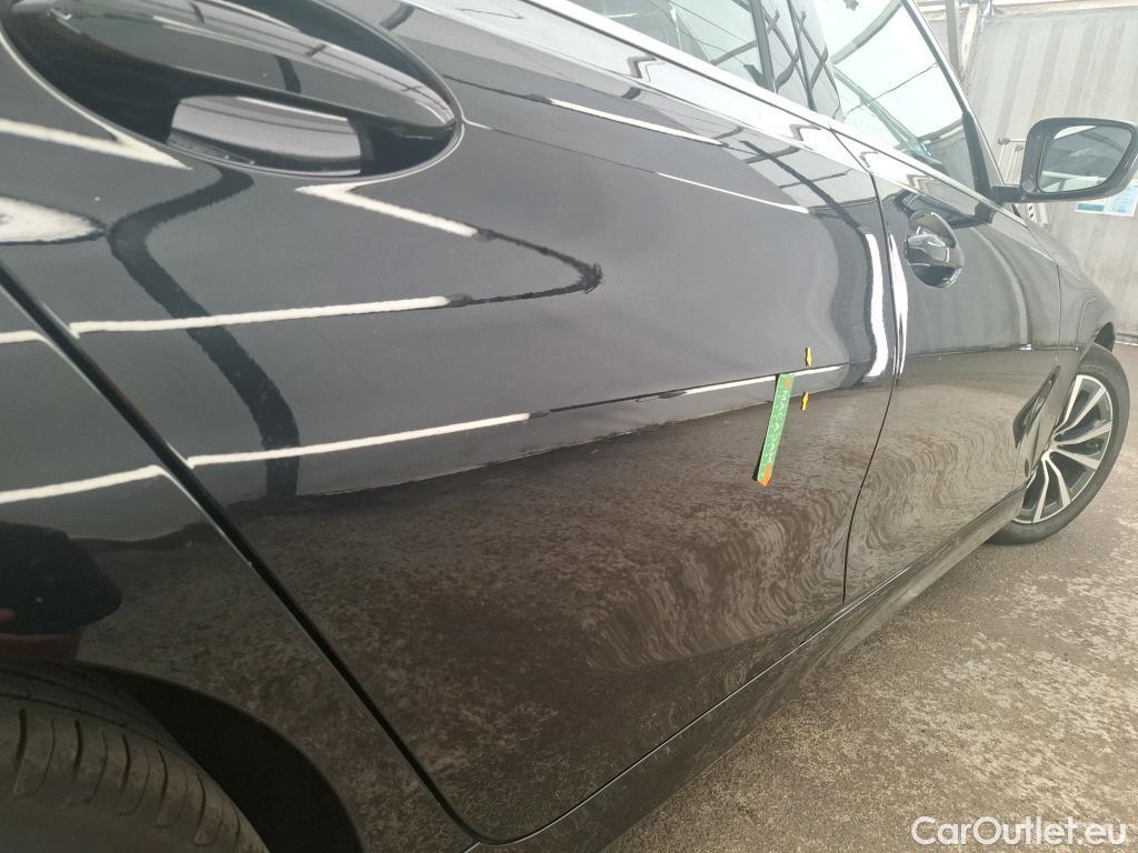  Bmw  Serie 3 BMW Série 3 Berline / 2018 / 4P / Berline 316d 122ch Business Design BVA8 #12
