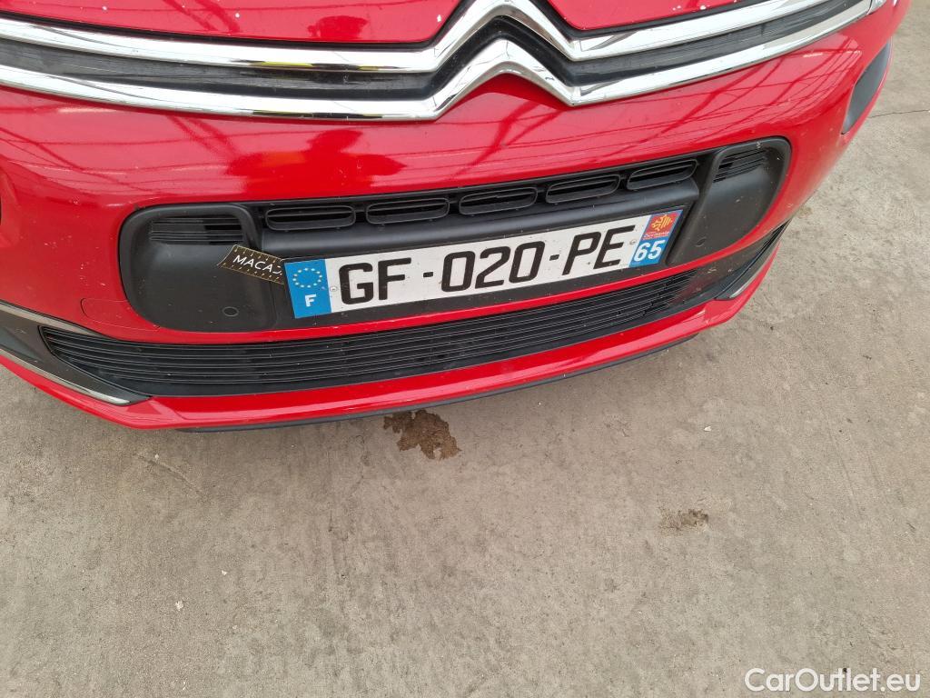  Citroen  C4 Grand Picasso  Shine 1.5 BlueHDi 130CV BVA8 Repeint en Rouge / Teinte SIV Blanc Banquise./ WHITE CAR REPAINT IN RED #17