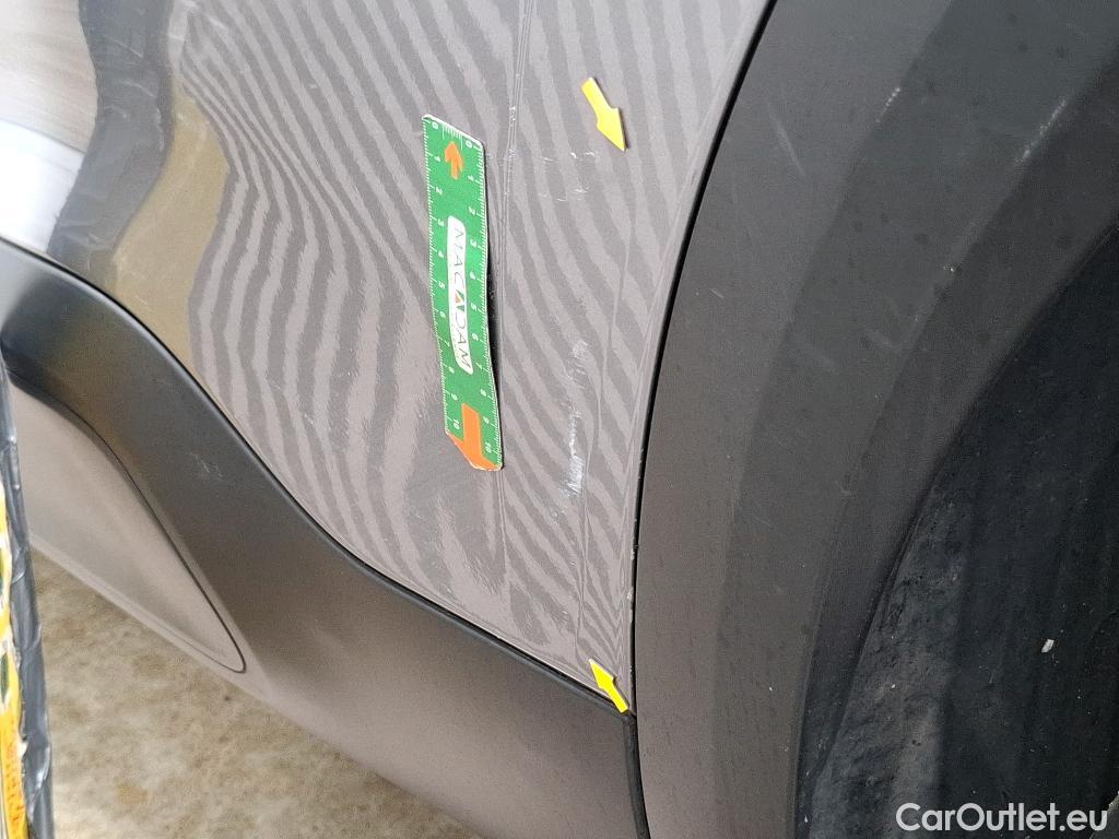  Citroen  C5 Aircross CITROEN  / 2018 / 5P / SUV Hybride rechargeable 225 e-EAT8 Feel #4