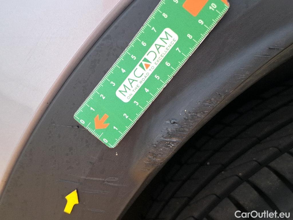  Citroen  C5 Aircross CITROEN  / 2018 / 5P / SUV Hybride rechargeable 225 e-EAT8 Feel #40